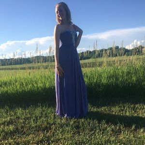 Meet your Posher, Abigail